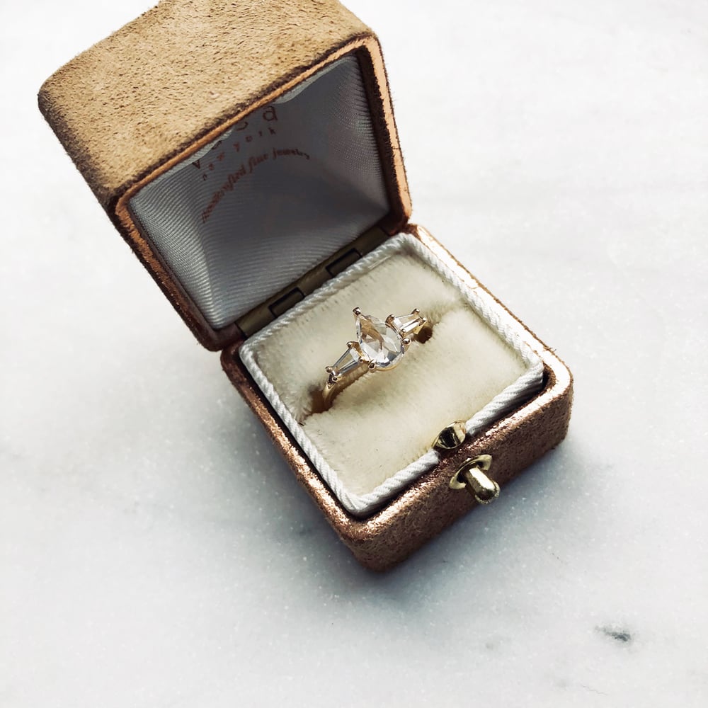 Image of Starry Sapphire RING
