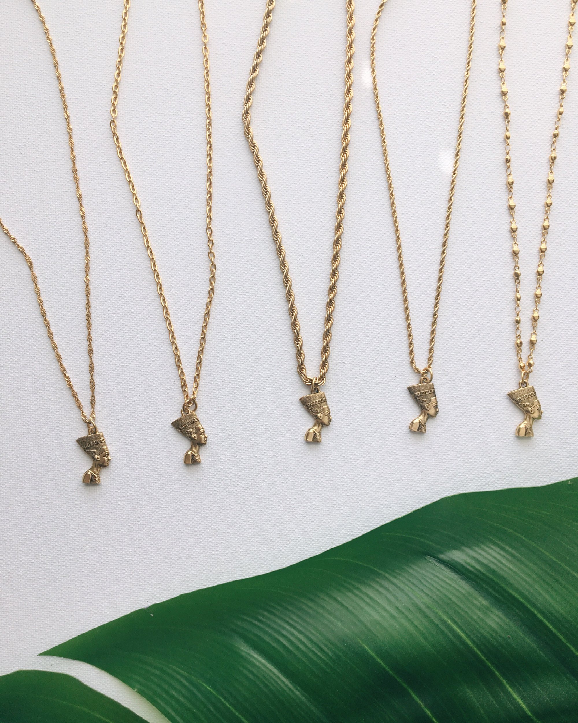 Nefertiti chain 2025