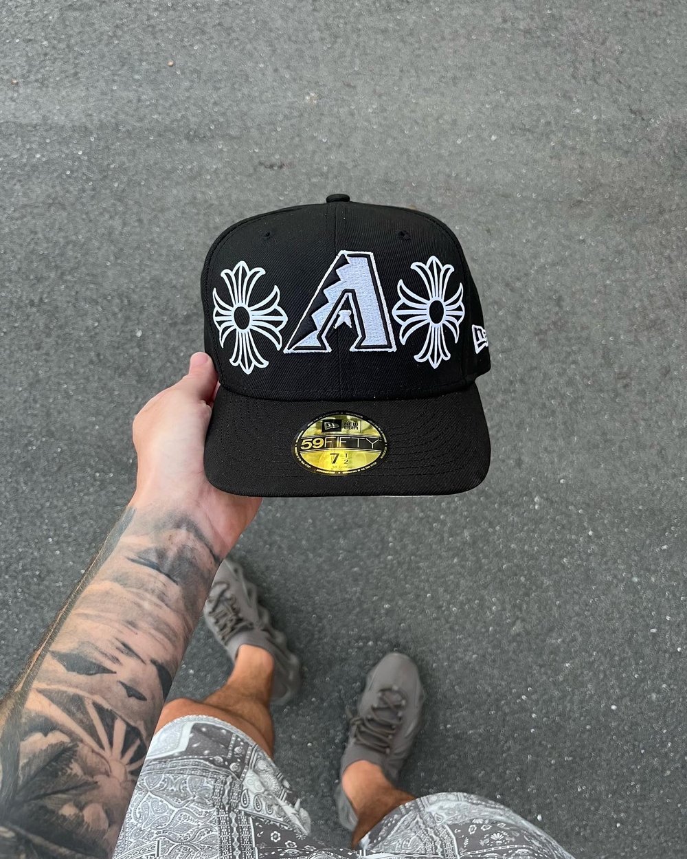 Image of BLACK & WHITE ARIZONA DIAMONDBACKS CUSTOM FITTED 