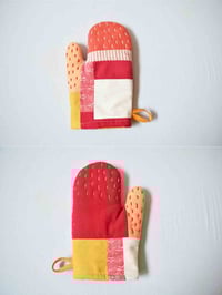 Image 4 of cocon cactus oven mitts 