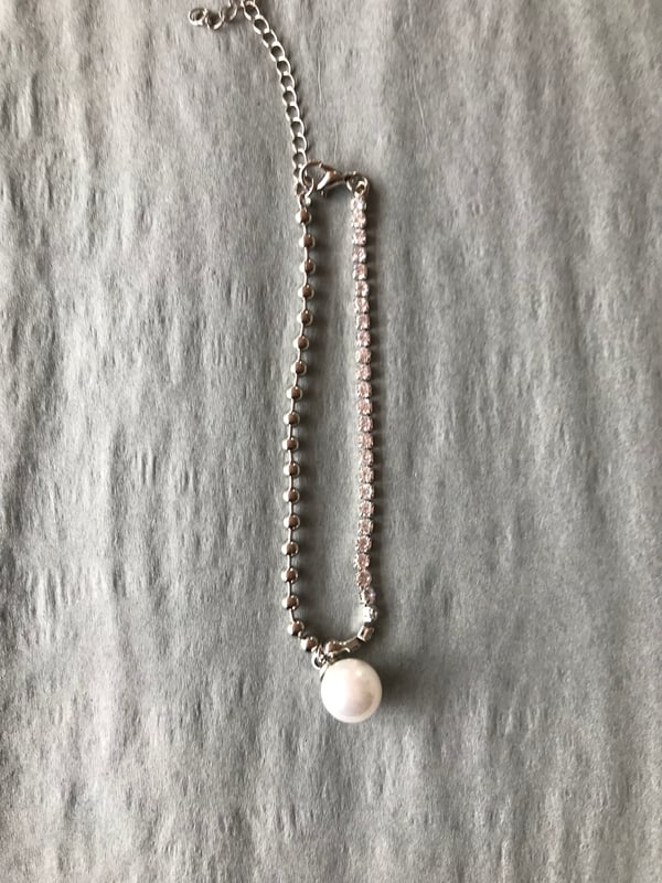 Image of Pearl Drop Bracelet 