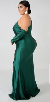 Image 2 of Miss holiday 