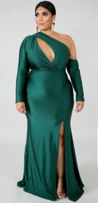 Image 3 of Miss holiday 
