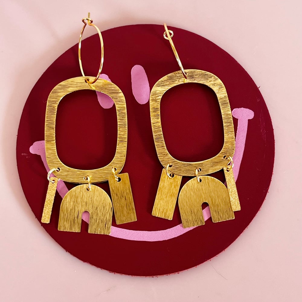 Image of Brass Oval Shapes Earrings