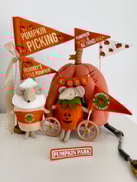 Image 4 of Autumn Midi Flag