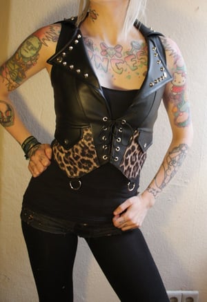 Image of Studded fauxleather/leopard bikervest