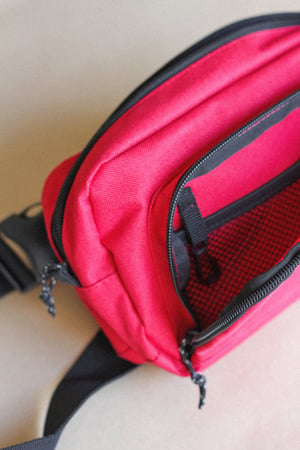 Image of RED SLING BAG