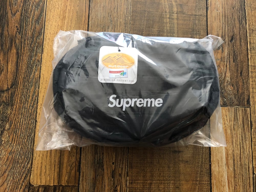 Image of Supreme waist bag in black