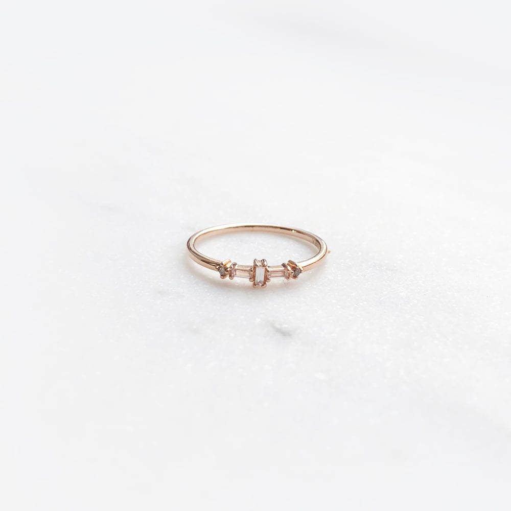 Image of Baguette Thread Ring