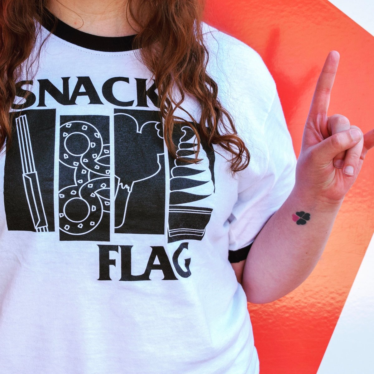 Image of Snack Flag Ringer