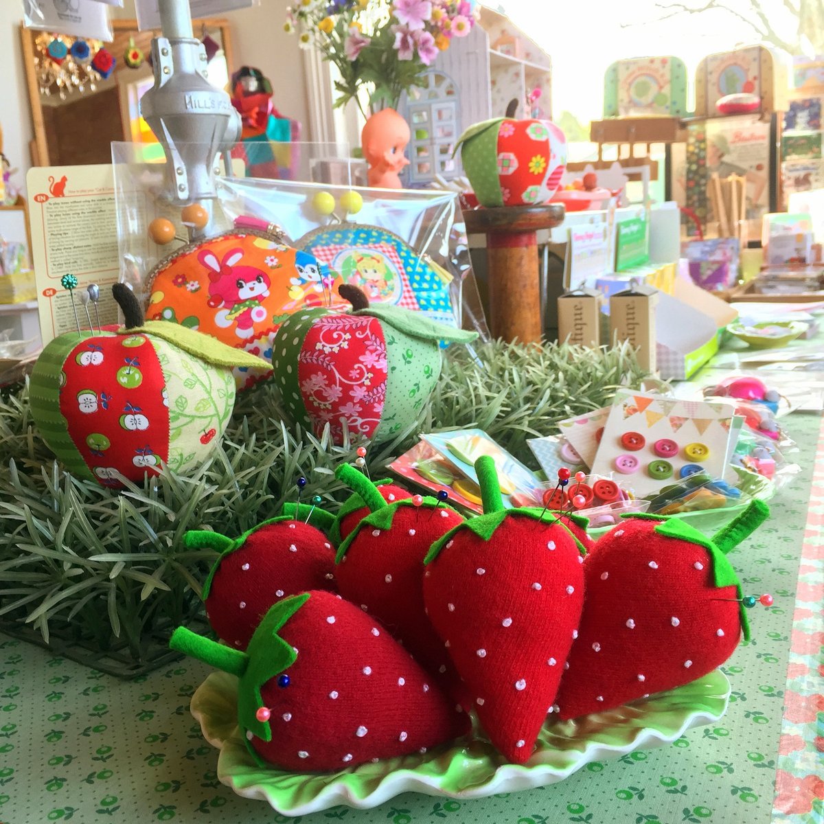 Strawberry pincushion The Crafty Squirrel