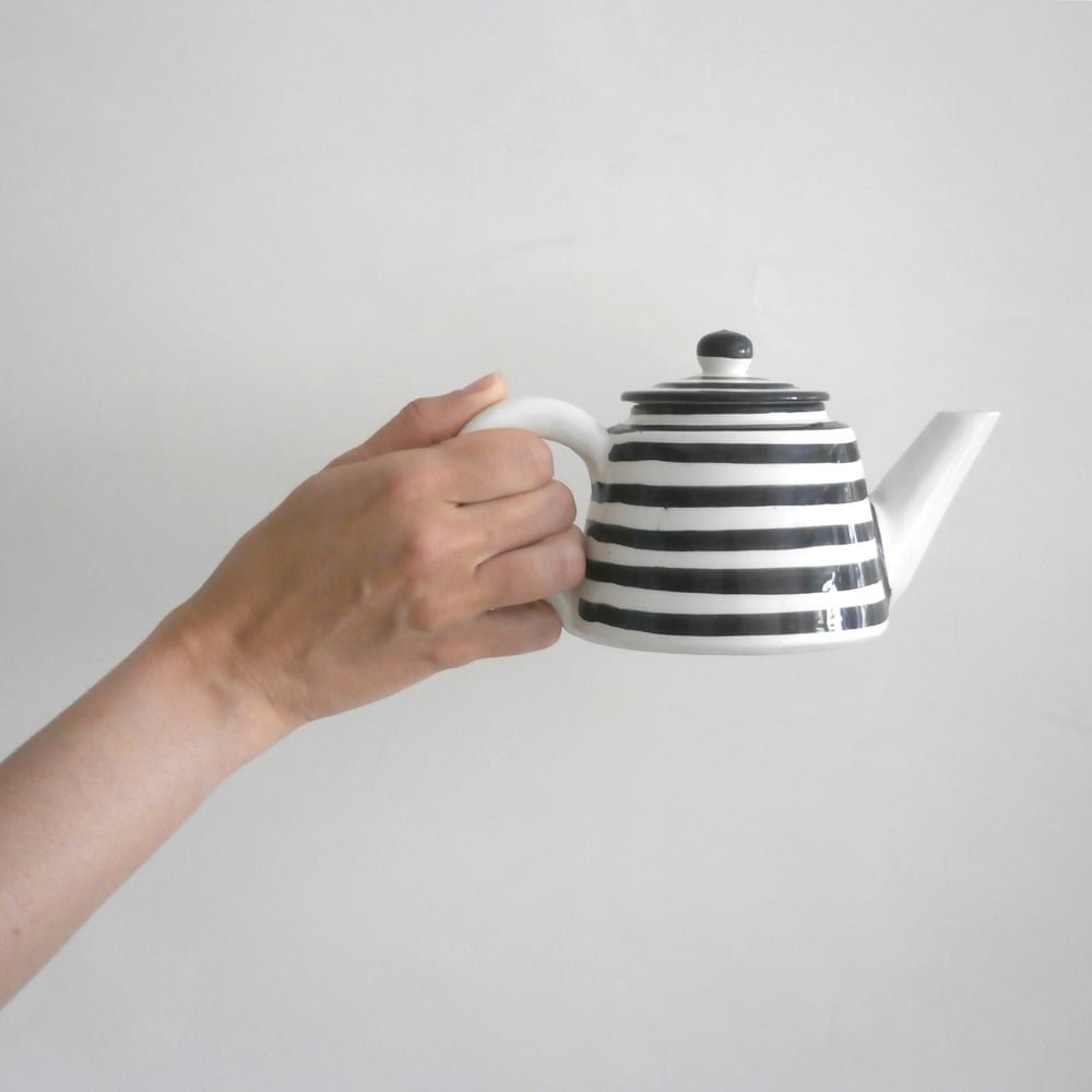 Image of CERAMIC TEA POT