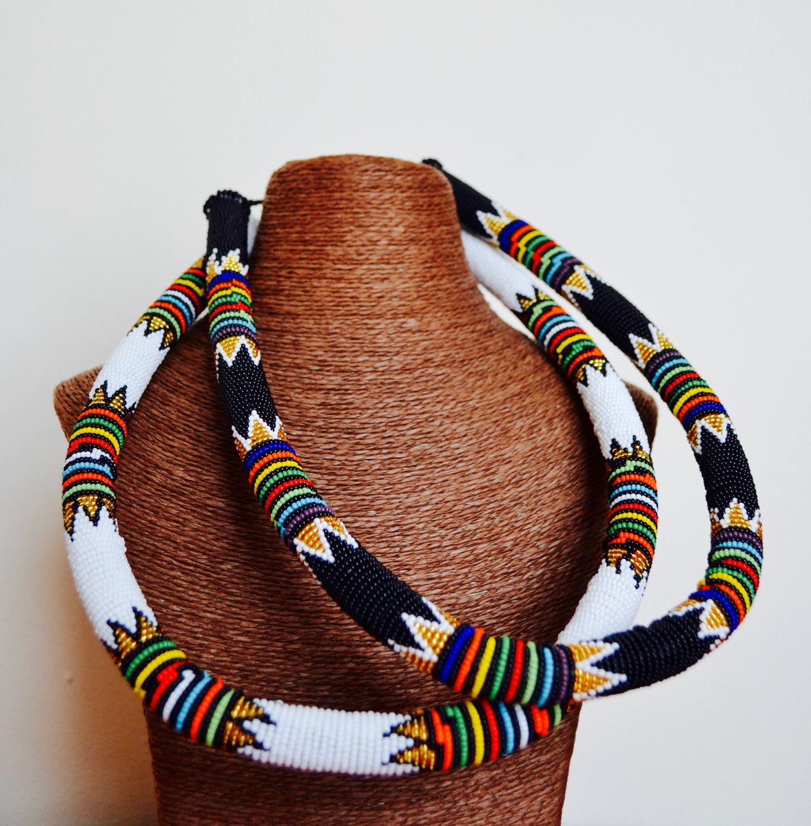 Chunky GoldSparkle Rope Necklace THANDULUNDI