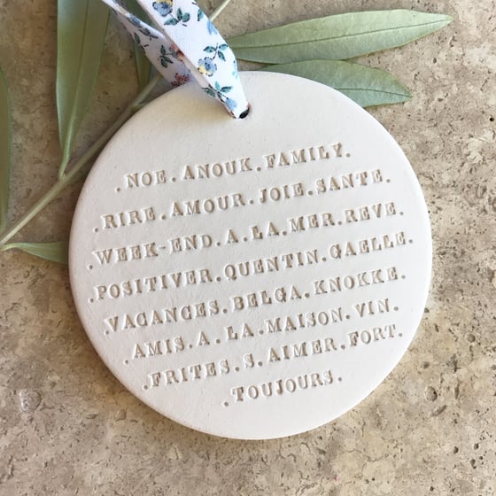 Image of :: Médaillon Mantra :: full personnalisable