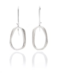 Image 1 of Texture hanging oval earrings