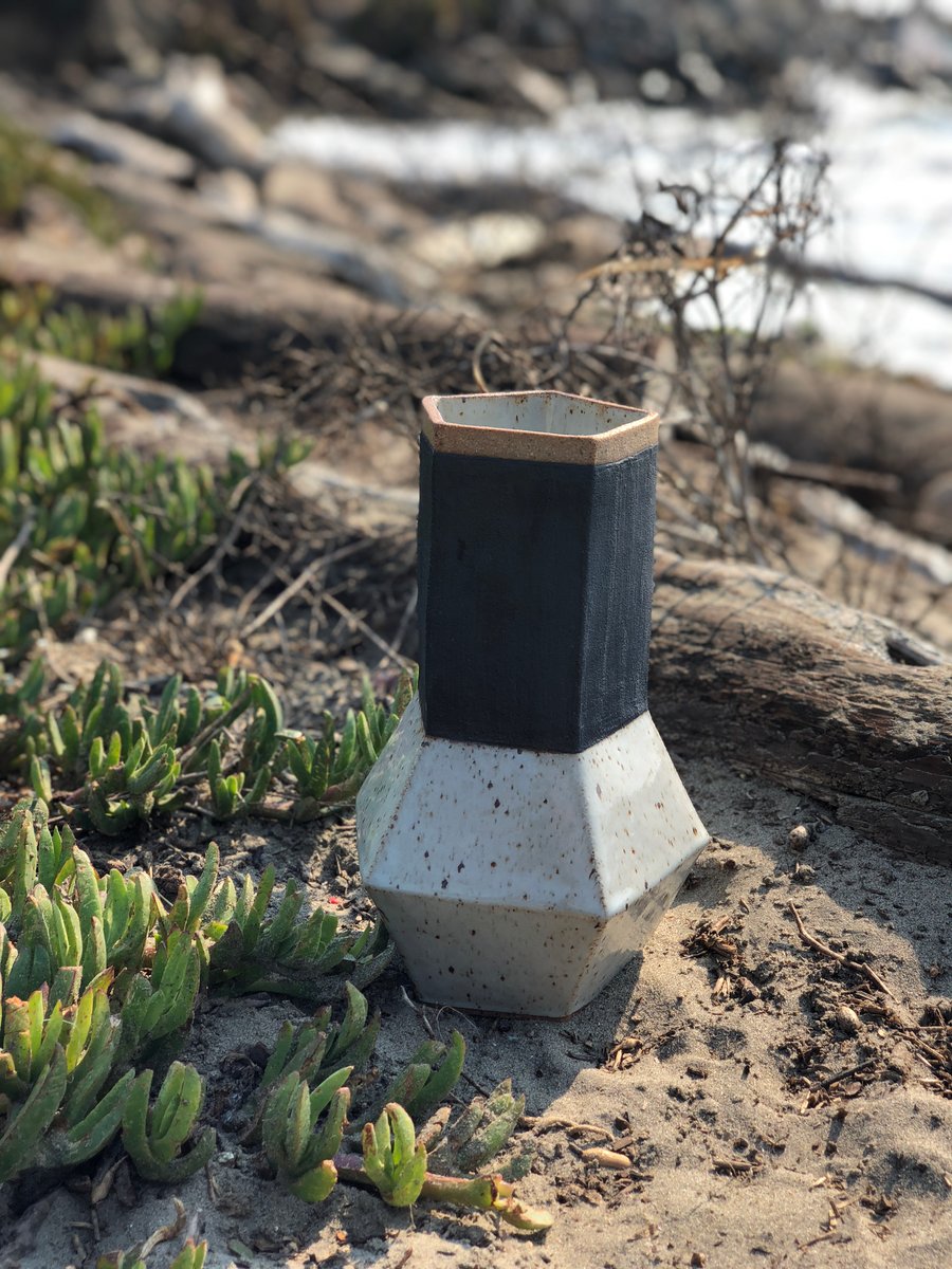 Black & White Geometric Vase danvalber · pottery