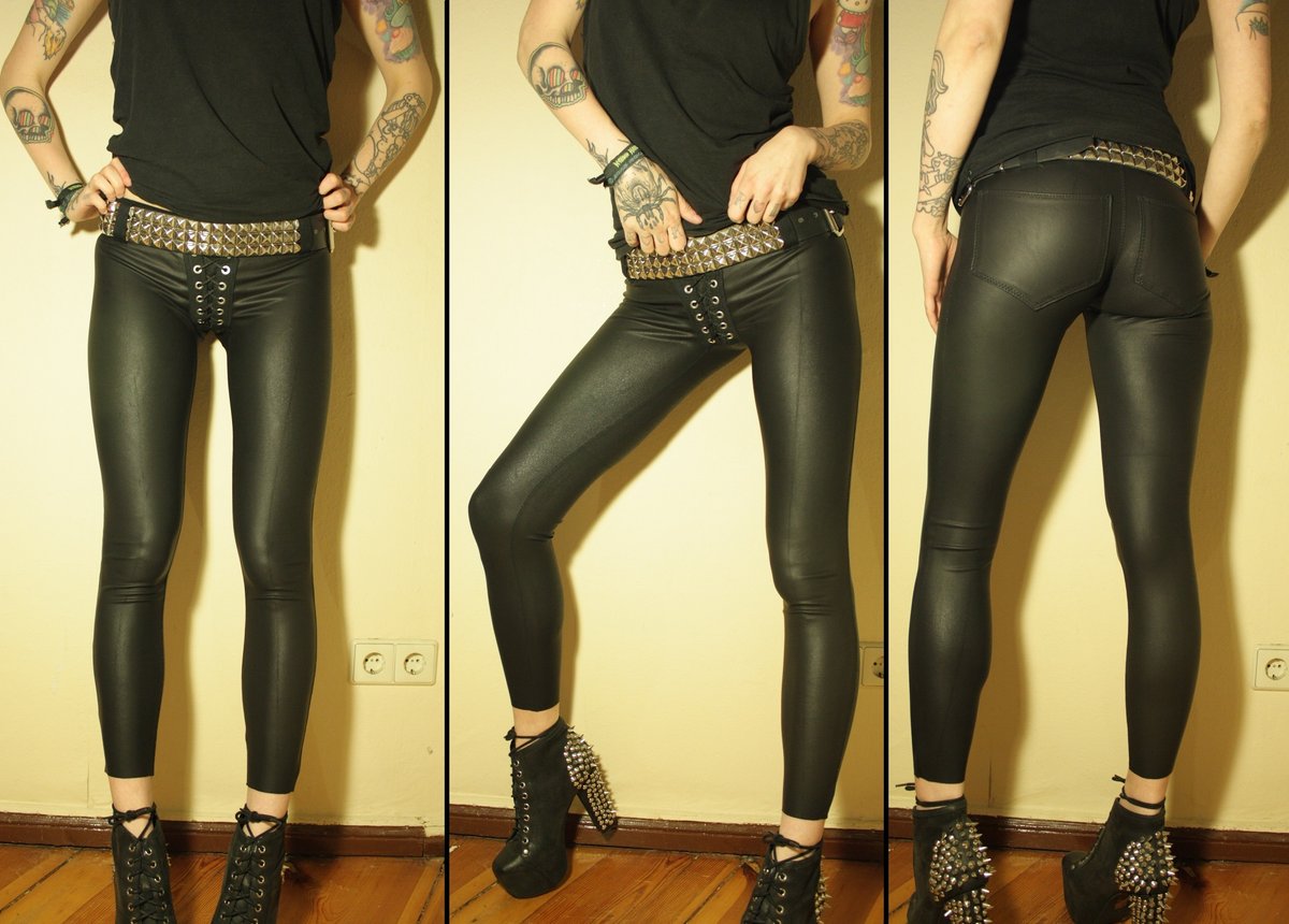 Image of Black fauxleather pants with pockets