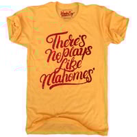 Image 1 of There’s no plays like Mahomes’