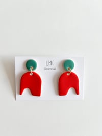 Paire de boucles d'oreilles céramique LEFANTA lagon foncé et rouge