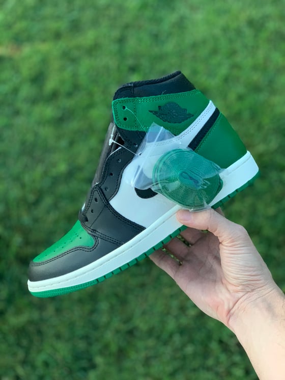 Image of Air Jordan 1 Pine Green