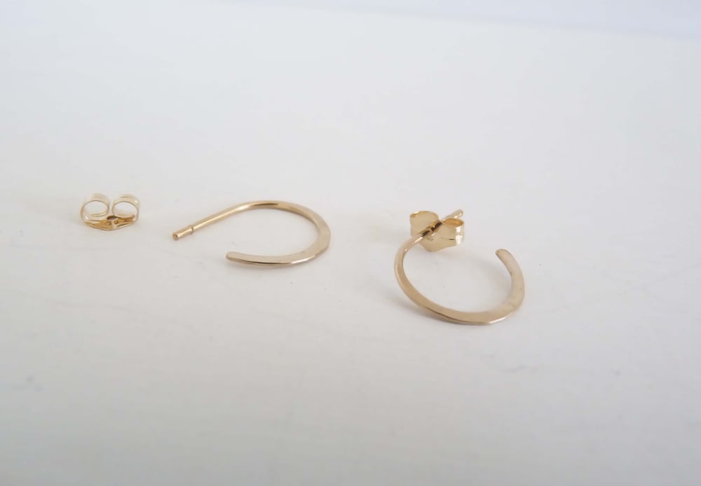 Image of Teensy earrings