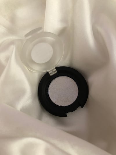 Image of mini pressed highlighter compact - opal