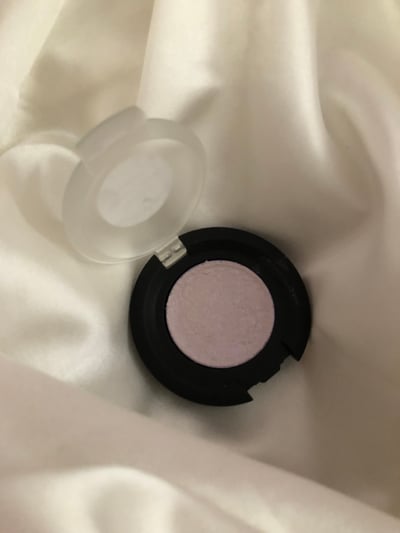Image of mini pressed highlighter compact - amethyst 