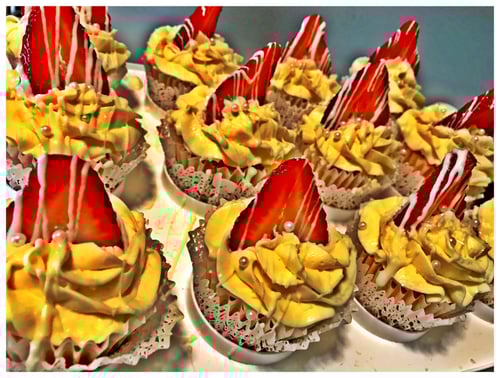 Image of Strawberry Blonde Cupcake Dozen