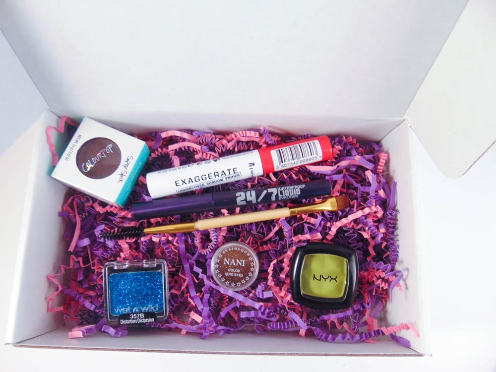 Image of "All Eyez on Me" Beauti Box