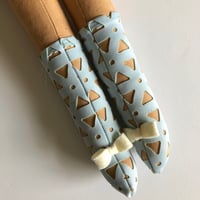 Image 3 of Classic Doll Velvet