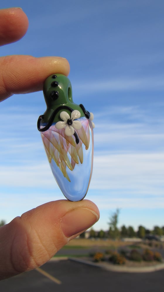 Image of Fume & Flower drop glass pendant with Jade green 