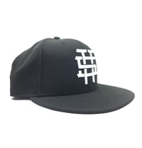 Image 3 of 2520 X NEW ERA  MONOGRAM LOGO "T5T" 59FIFTY FITTED - BLACK/WHITE 