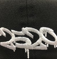 Image 5 of 2520 X NEW ERA  MONOGRAM LOGO "T5T" 59FIFTY FITTED - BLACK/WHITE 