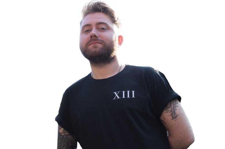 Image of X I I I  L O N G L I N E