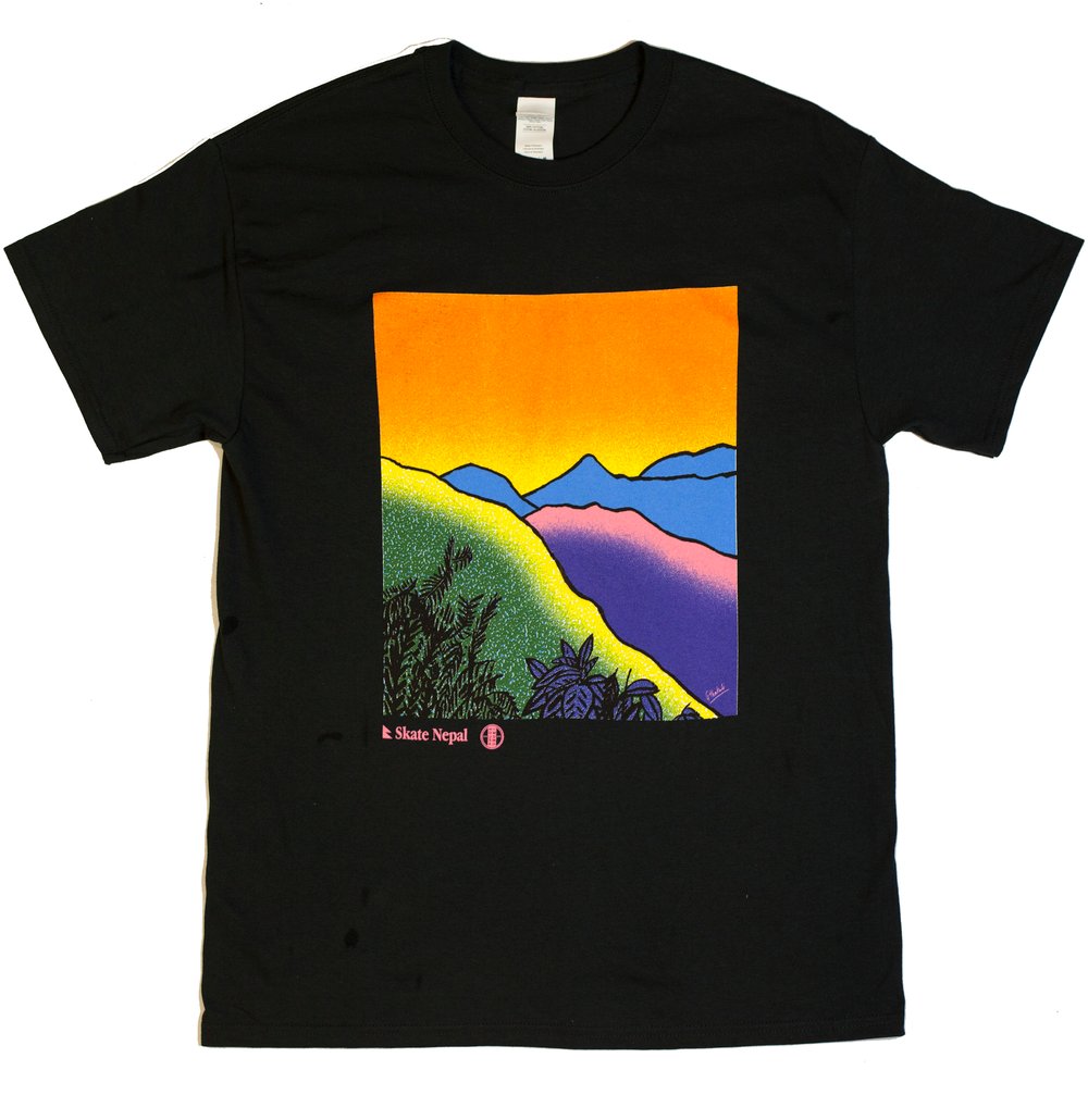 'Hills' Black T-shirt