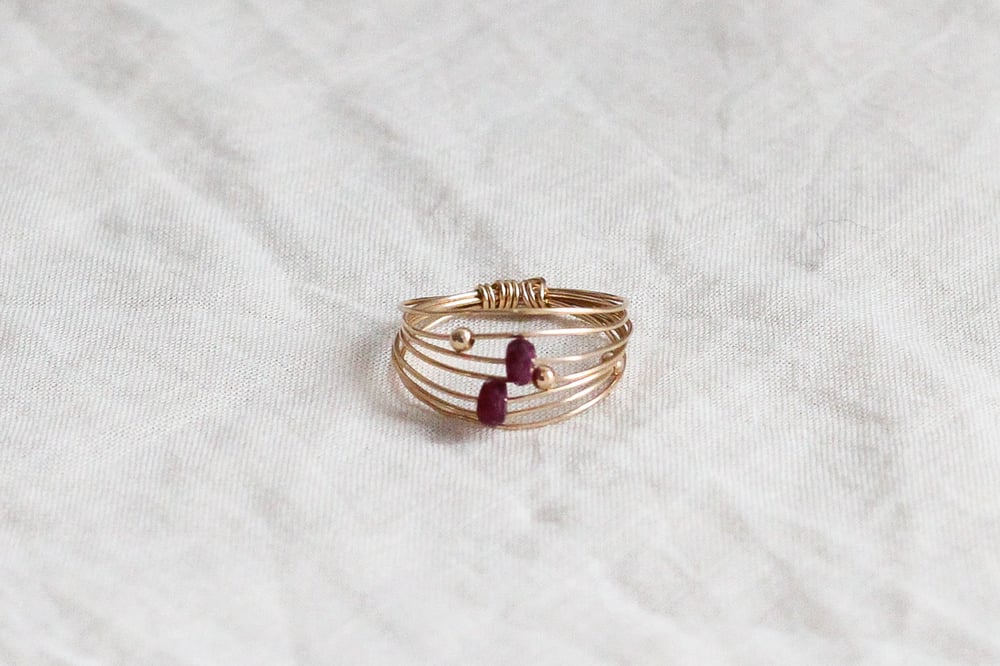 Image of Bague Wire // Red Saphire