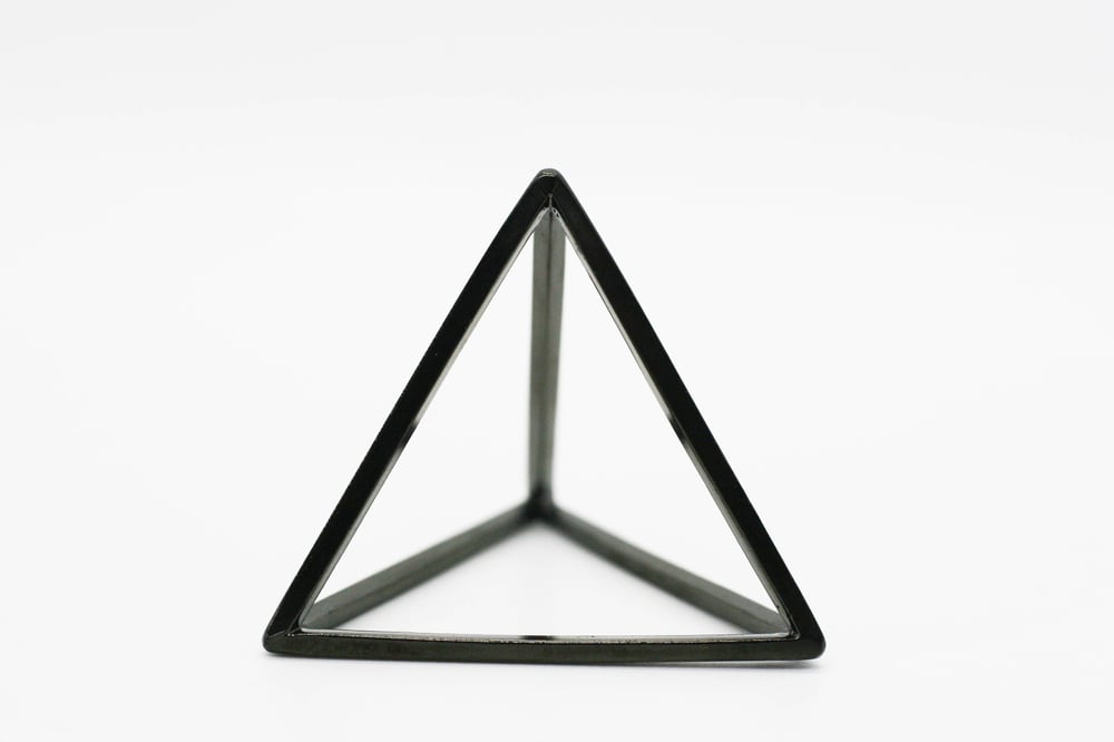 Image of Black carbon tetrahedron
