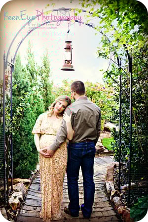 Image of Regular Family, Engagement, or Maternity Session RETAINER ($395 total)