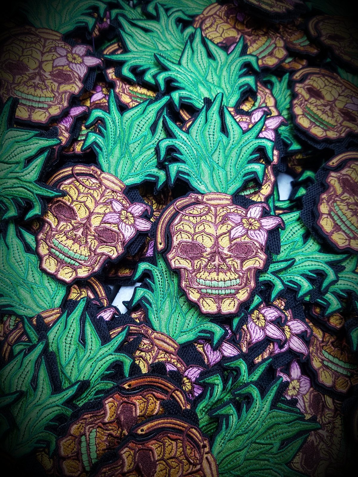 GTW's Pineapple Skull Grenade | Golden Tiger Workz