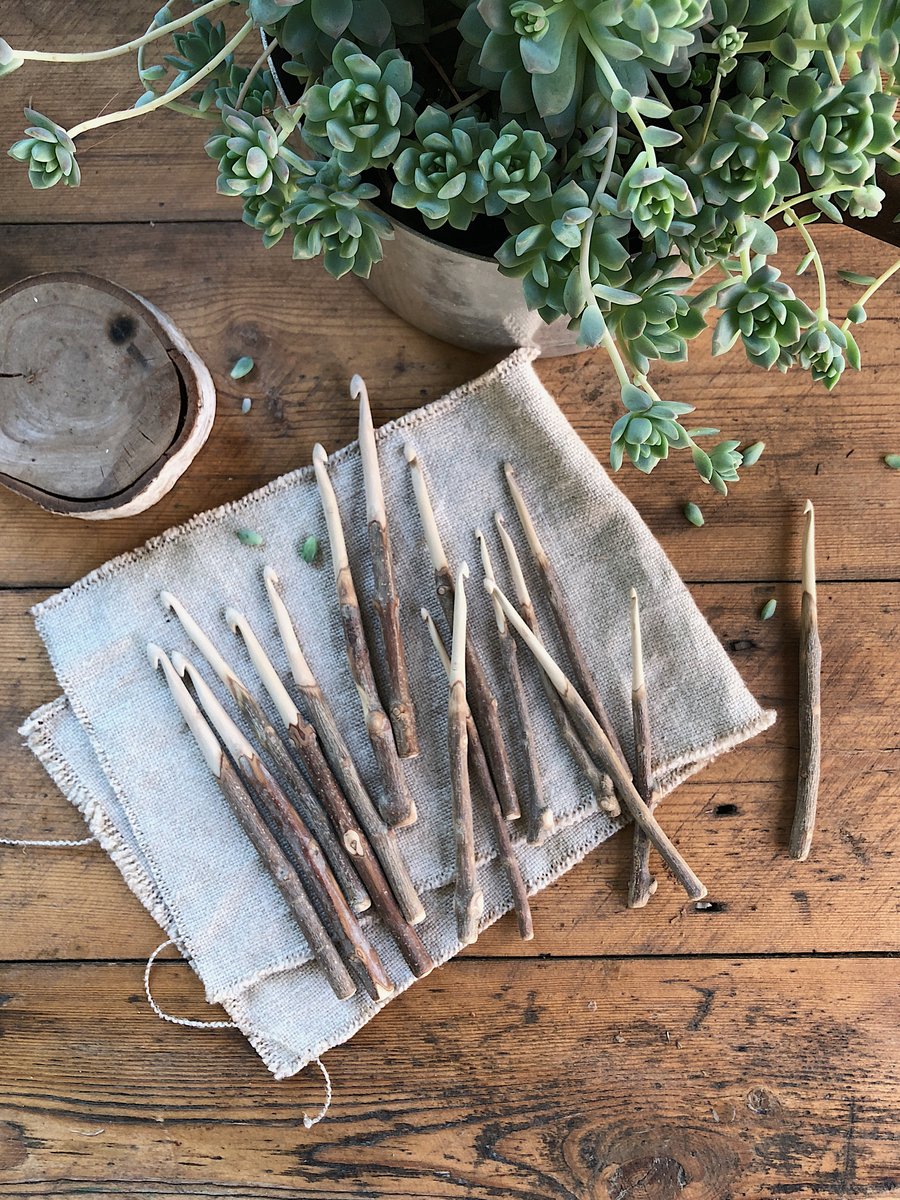 Ainslee Made — size 7mm Olive branch hand carved rustic crochet hook