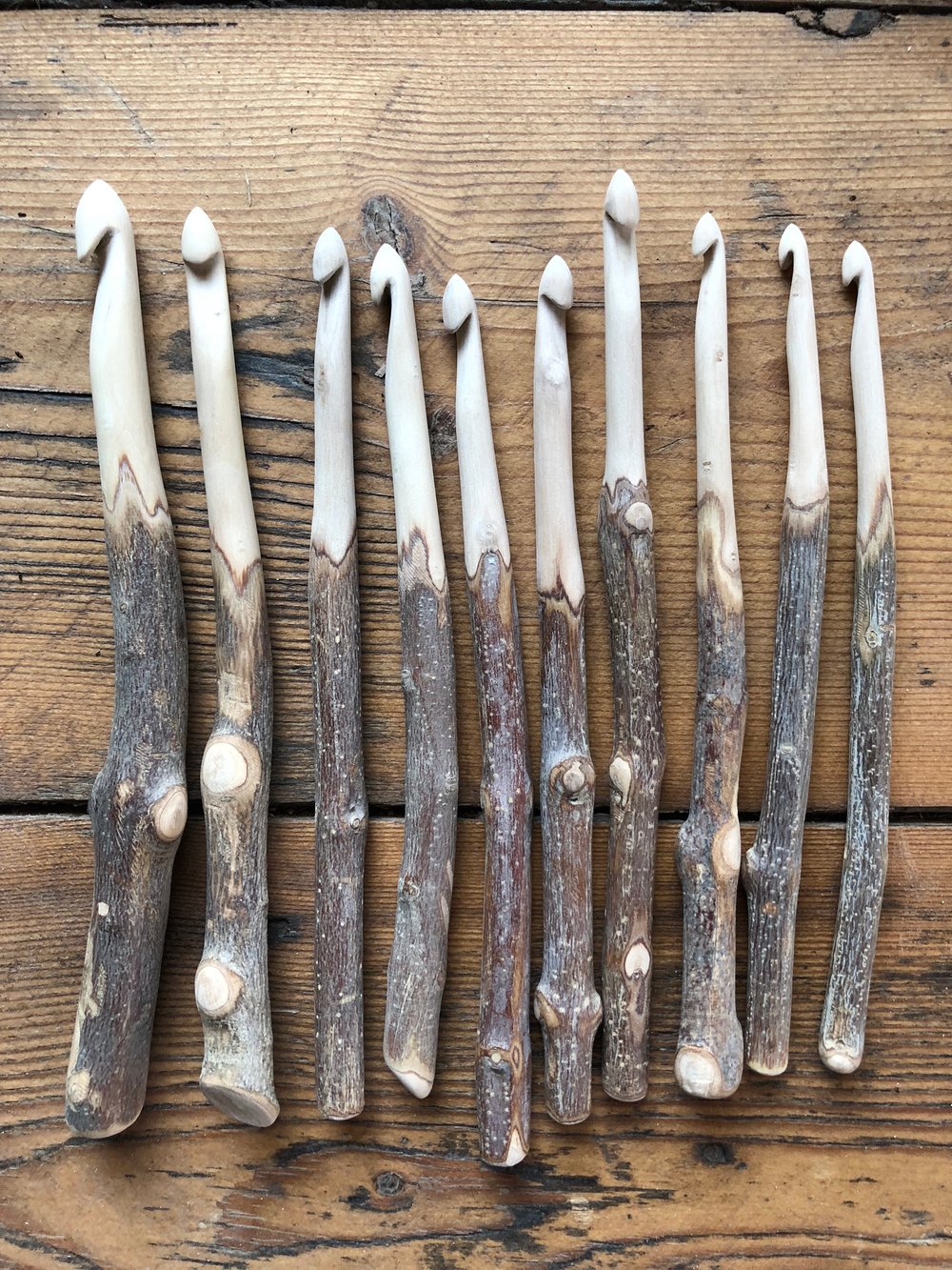 Image of size 10mm Olive branch hand carved rustic crochet hook