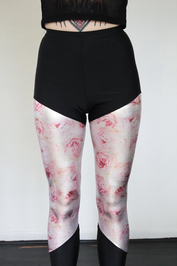 Pink Metallic Rose Leggings | sophireaptress
