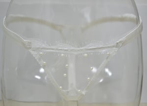 Image of VIVIAN Ivory Pearl Tulle lace Thong