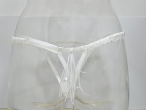 Image of VIVIAN Ivory Pearl Tulle lace Thong