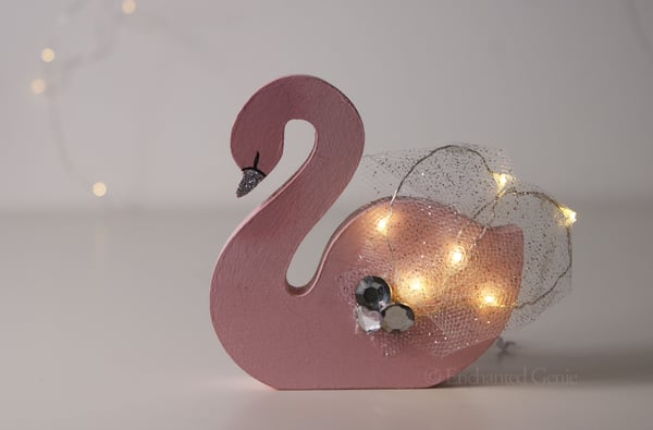 Image of 'Amelia The Swan' Light 