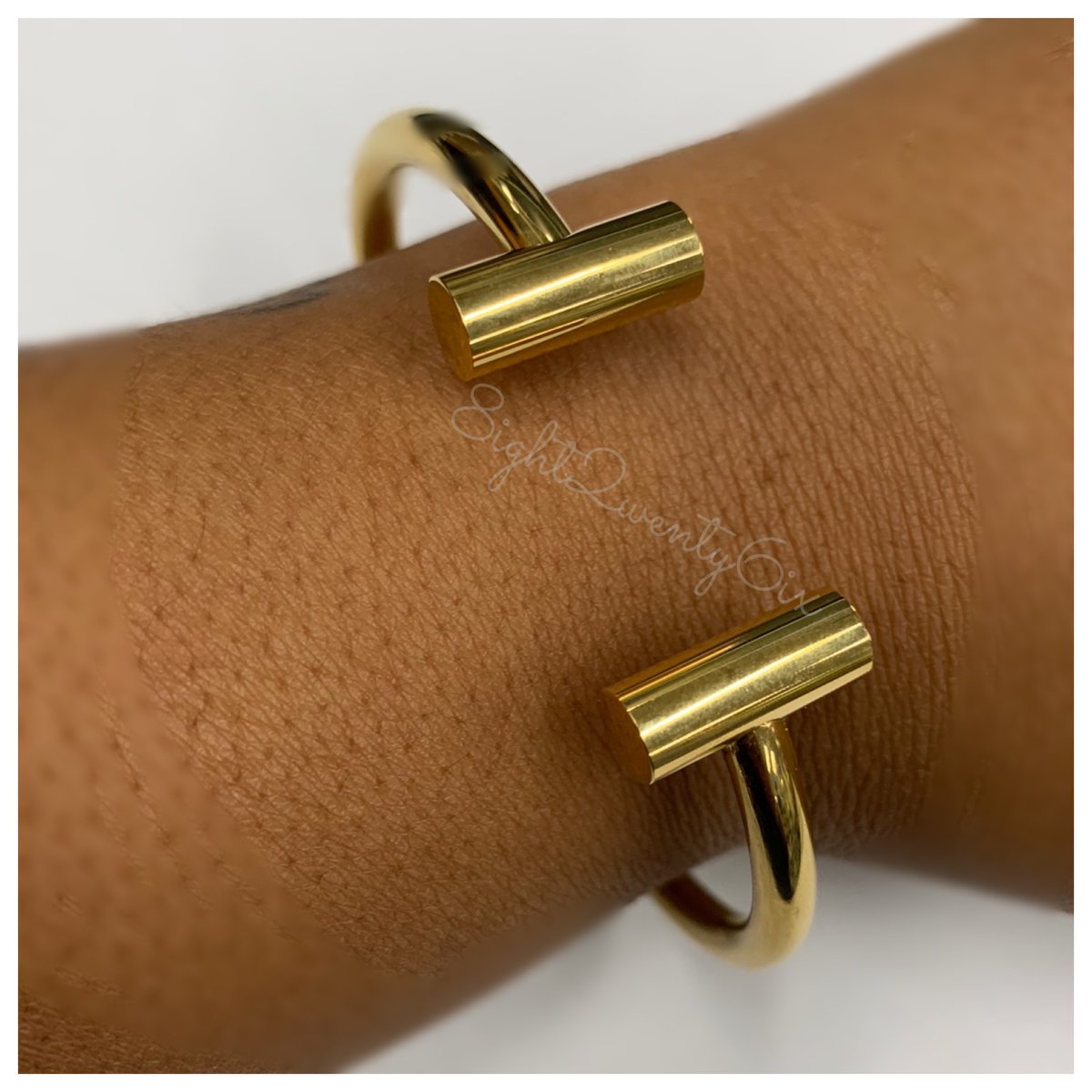 Image of Bar Bangle Bracelet 