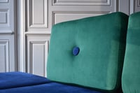 Image 4 of Canapé POP années 70 bleu vert