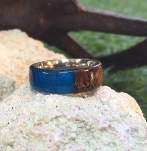 Image of Desert ironwood and royal blue resin ring