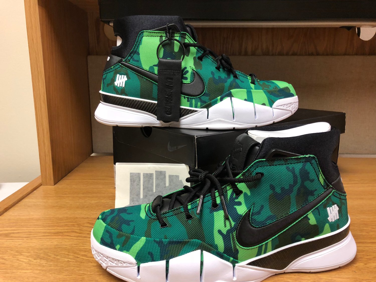 Undefeated x nike sales kobe 1 protro