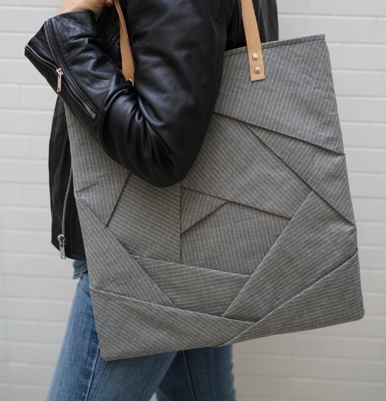 Image of Origami totebag variante gessato grigio chiaro